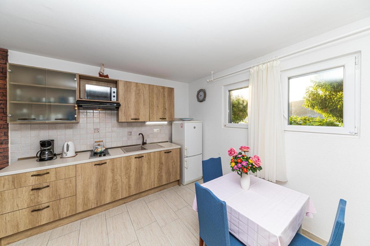 Rajcic Apartments Rogoznica  Esterno foto